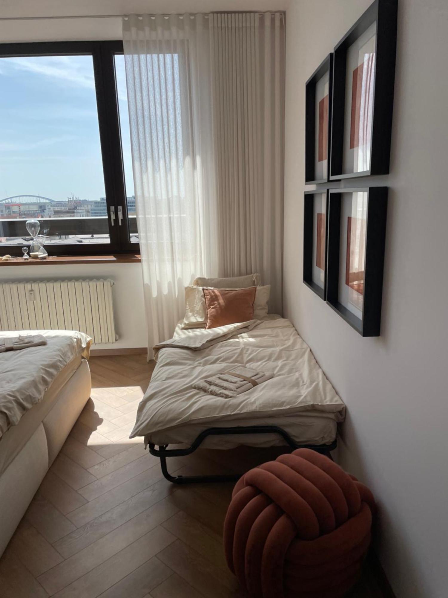 Panorama View Design Apt In Old Town - Free Parking บราติสลาวา ภายนอก รูปภาพ