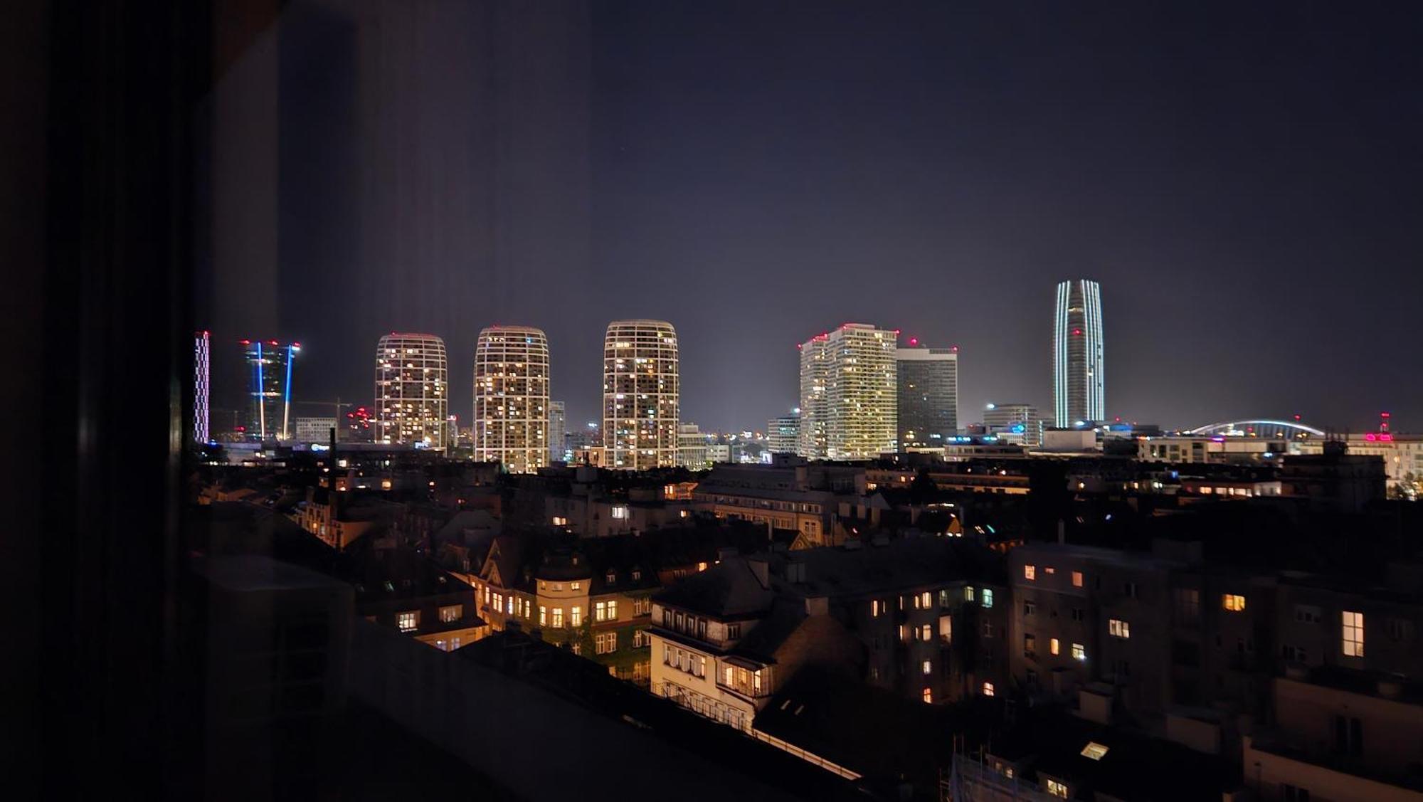Panorama View Design Apt In Old Town - Free Parking บราติสลาวา ภายนอก รูปภาพ